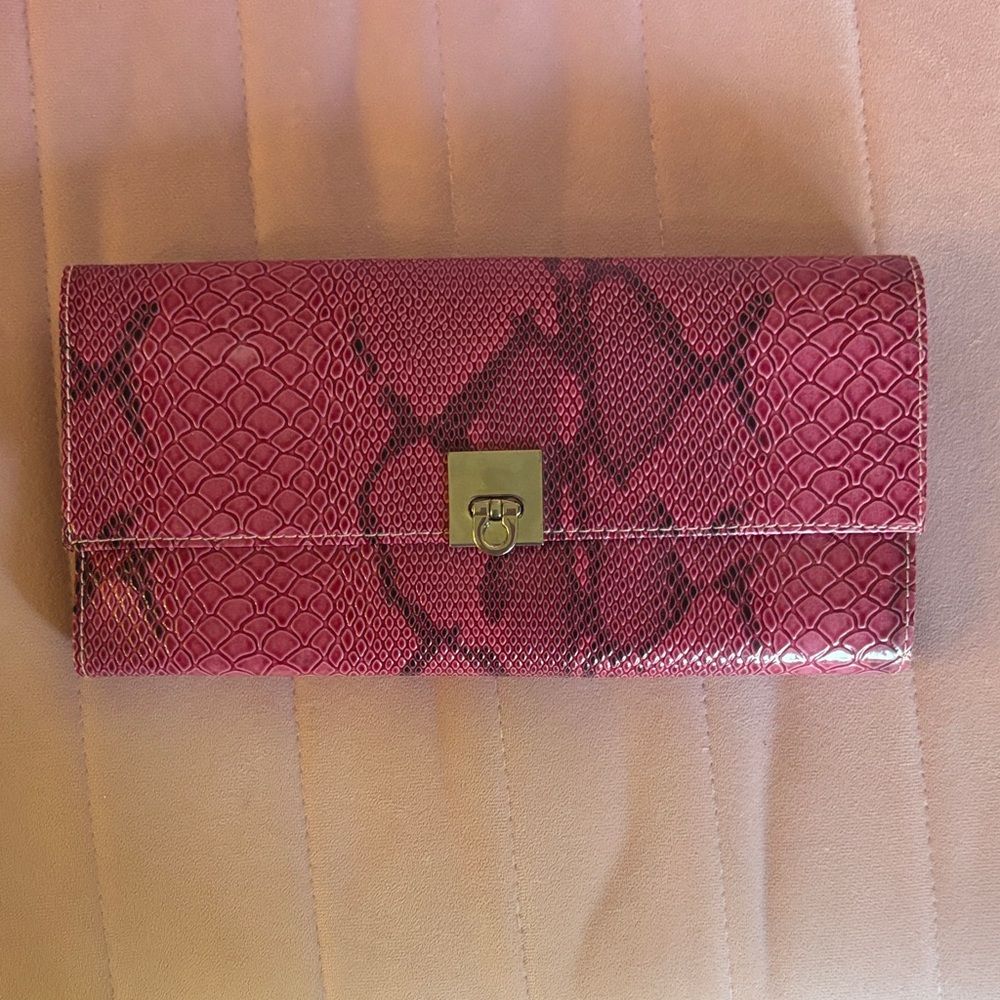 Pink Snakeskin Makeup Brush Holder